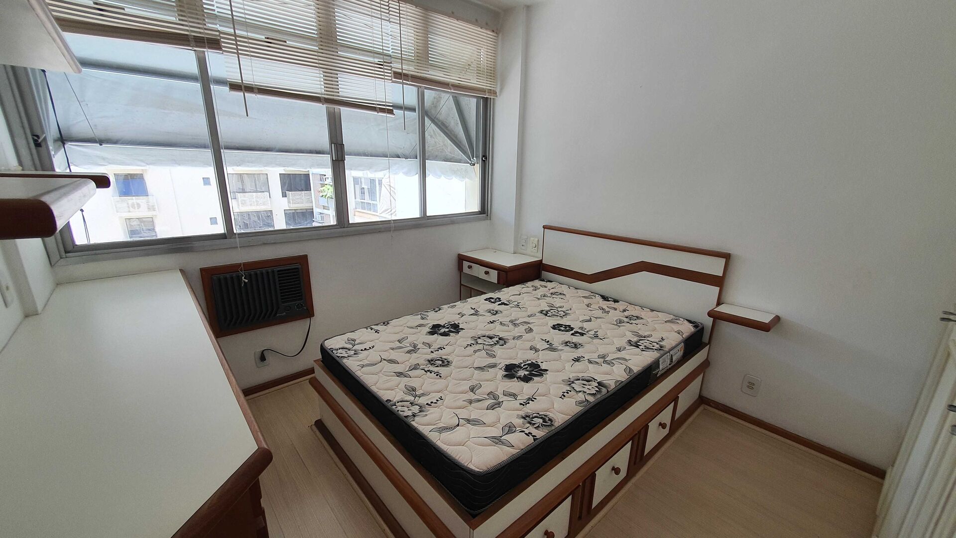 Apartamento à venda com 3 quartos, 90m² - Foto 11