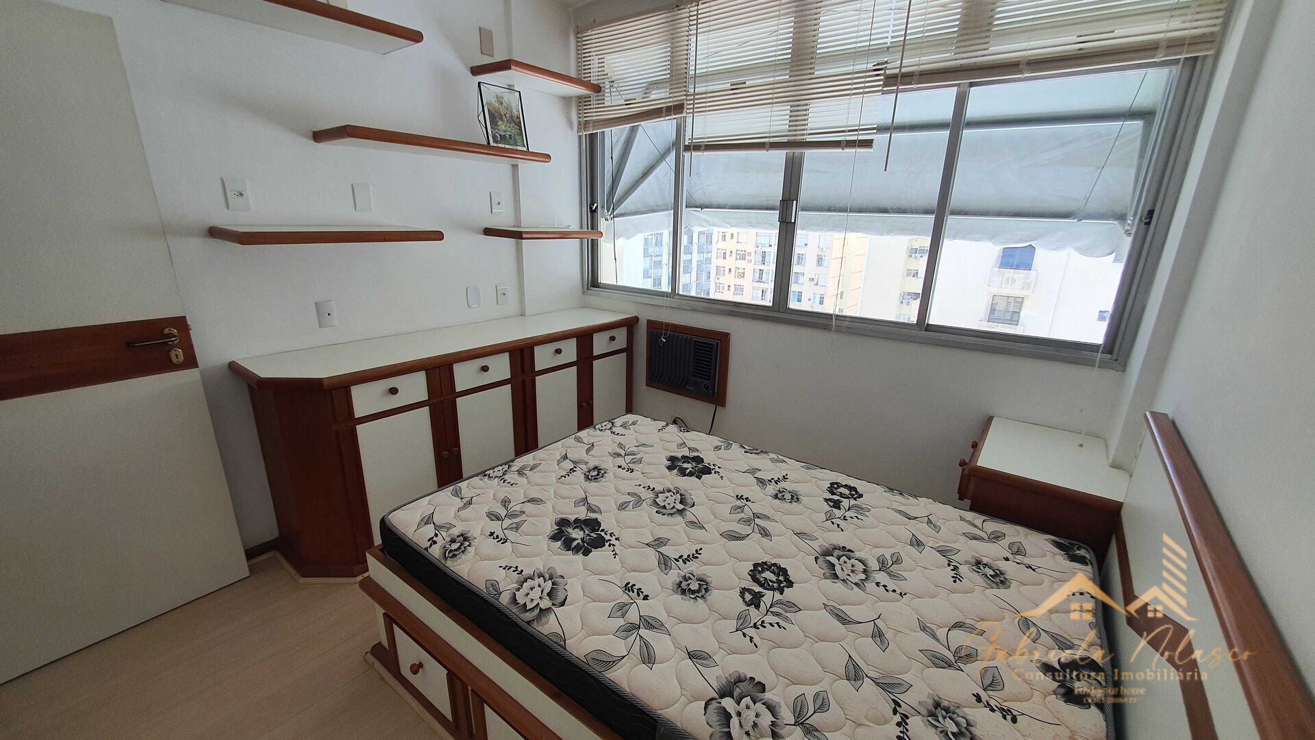 Apartamento à venda com 3 quartos, 90m² - Foto 12