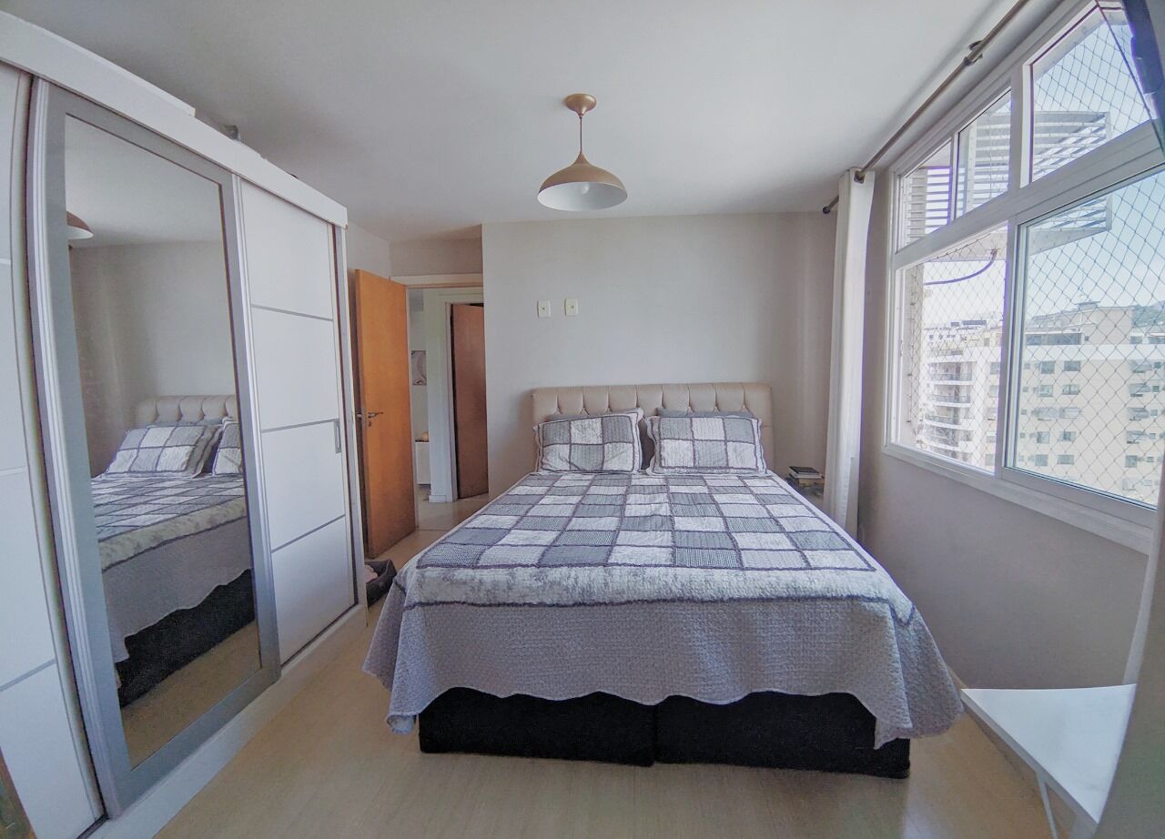 Apartamento à venda com 2 quartos, 70m² - Foto 17