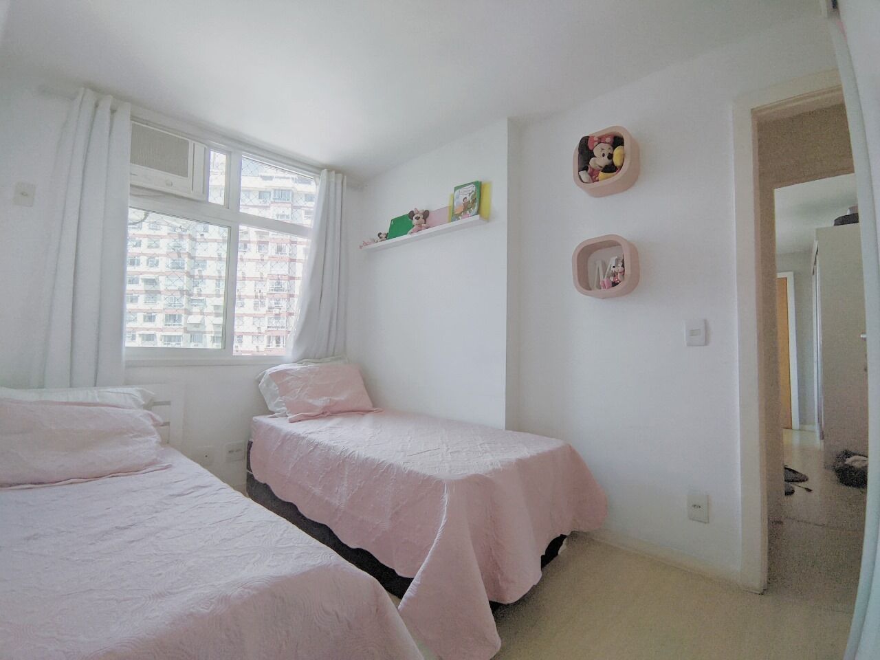 Apartamento à venda com 2 quartos, 70m² - Foto 14