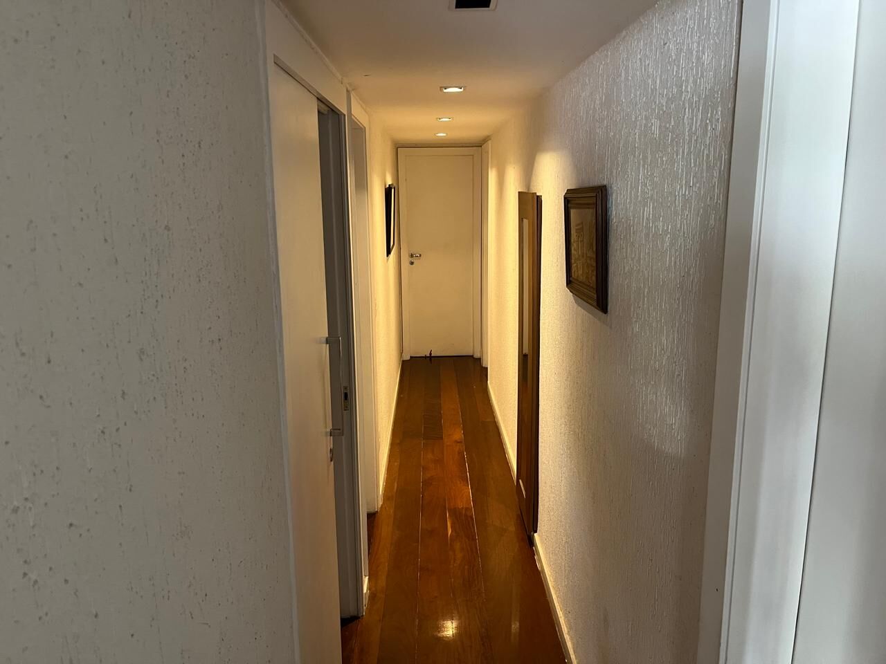 Apartamento à venda com 4 quartos, 150m² - Foto 17
