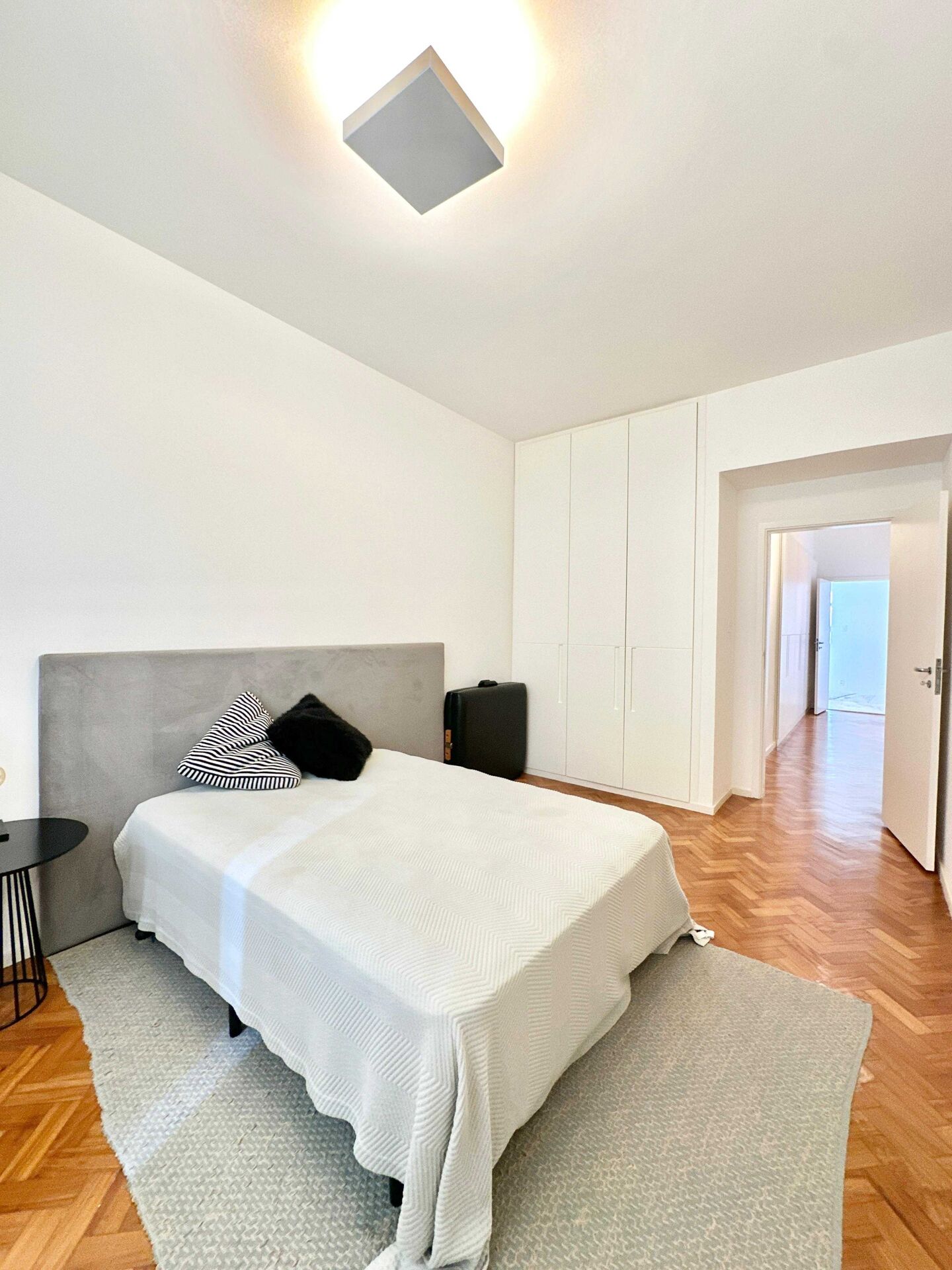 Apartamento à venda com 3 quartos, 209m² - Foto 8