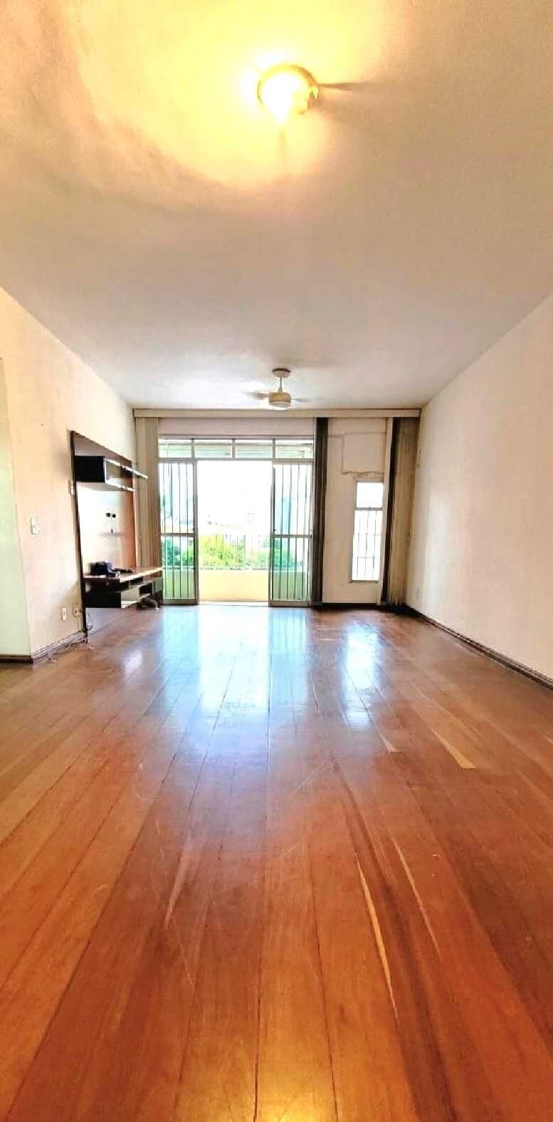 Apartamento à venda com 3 quartos, 140m² - Foto 3