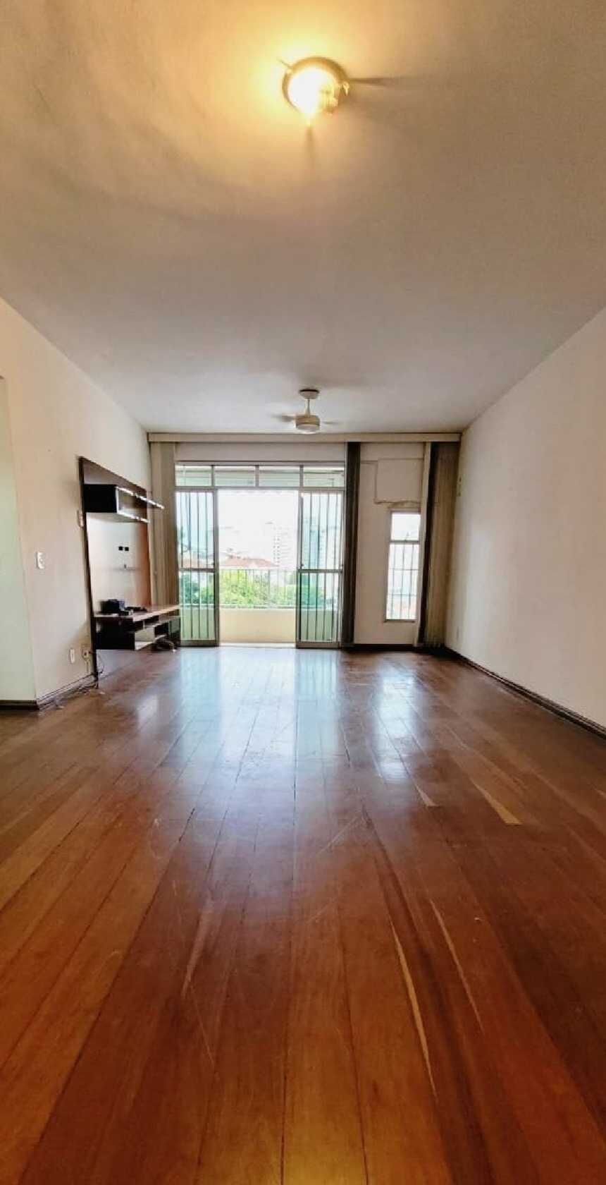 Apartamento à venda com 3 quartos, 140m² - Foto 1