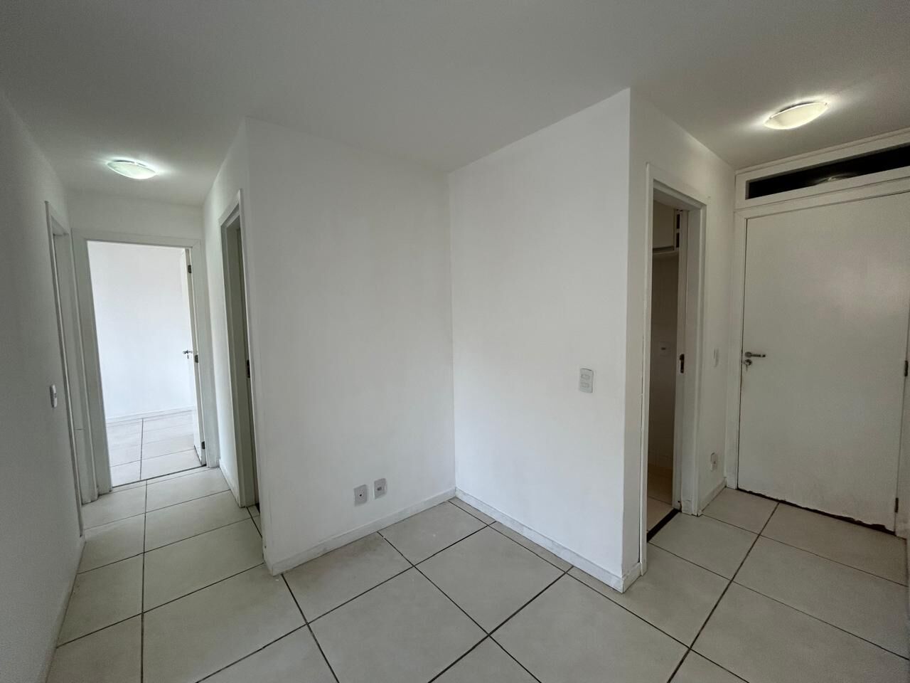 Apartamento à venda com 2 quartos, 62m² - Foto 8