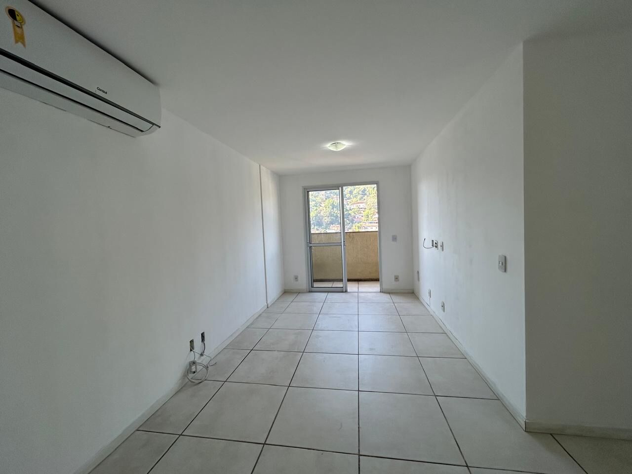 Apartamento à venda com 2 quartos, 62m² - Foto 1