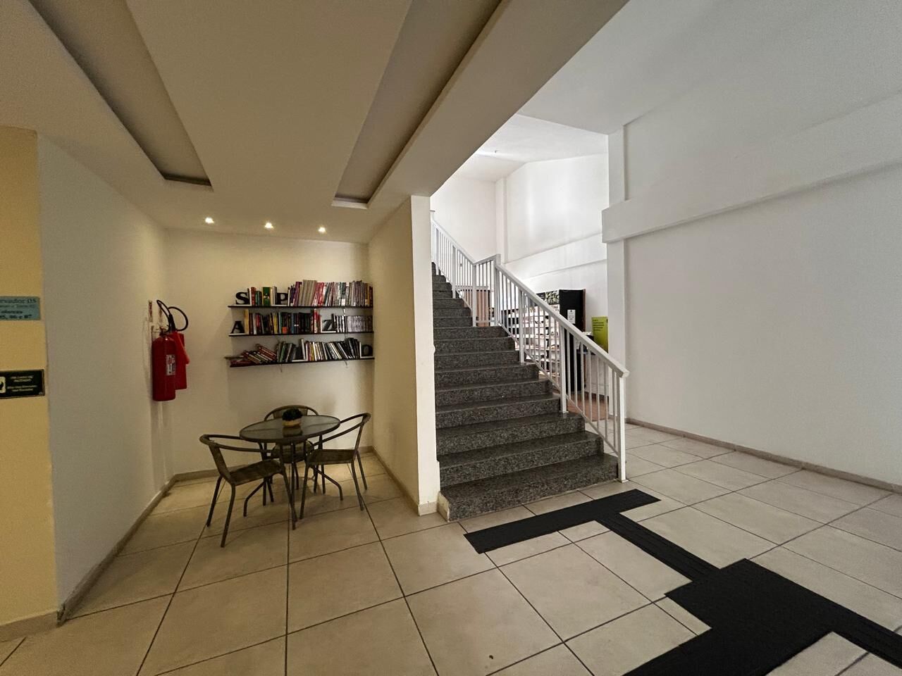 Apartamento à venda com 2 quartos, 62m² - Foto 40