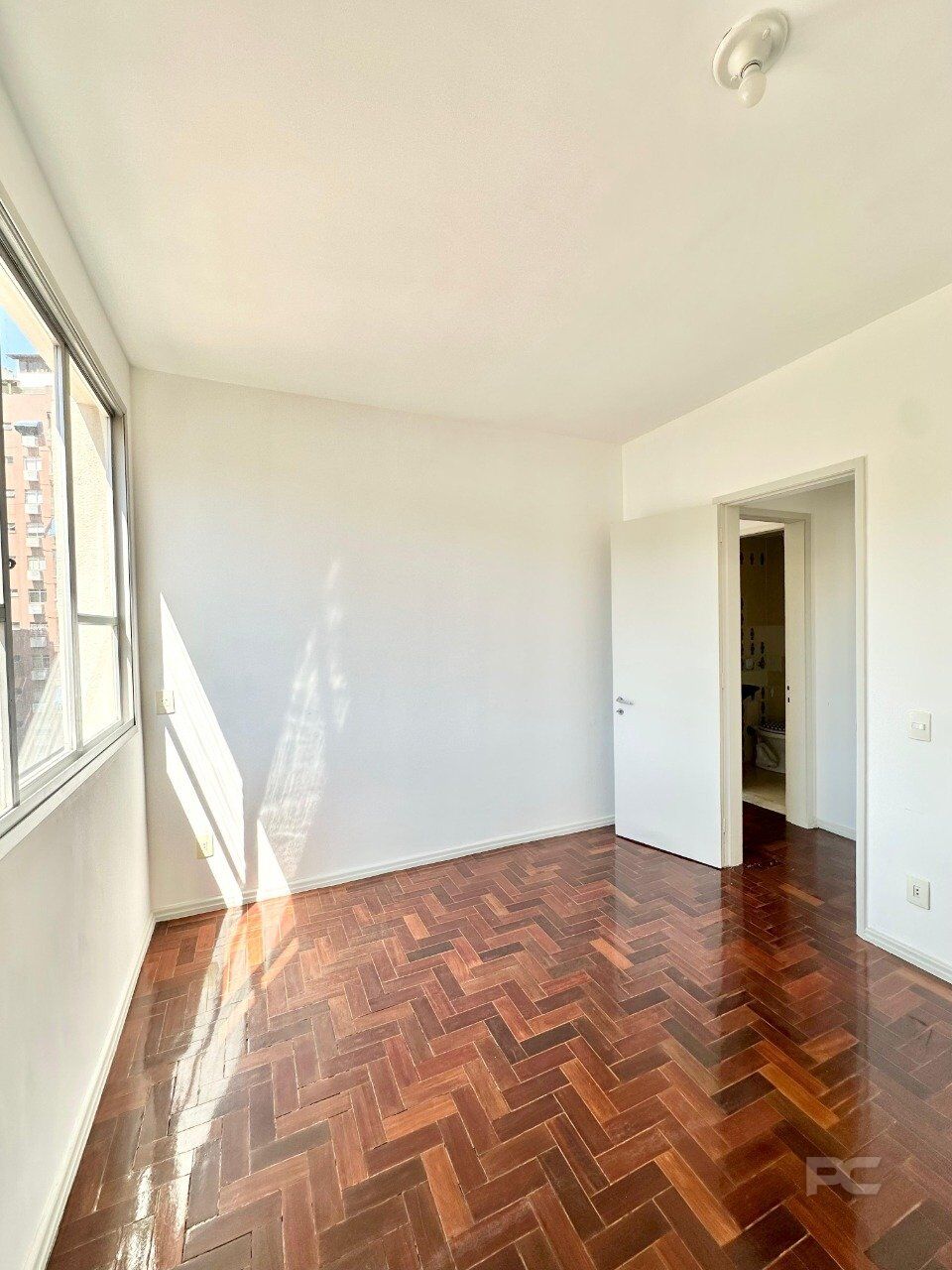 Apartamento à venda com 2 quartos, 87m² - Foto 9