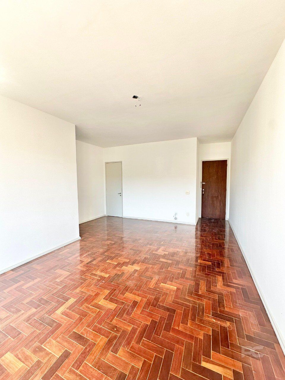 Apartamento à venda com 2 quartos, 87m² - Foto 4