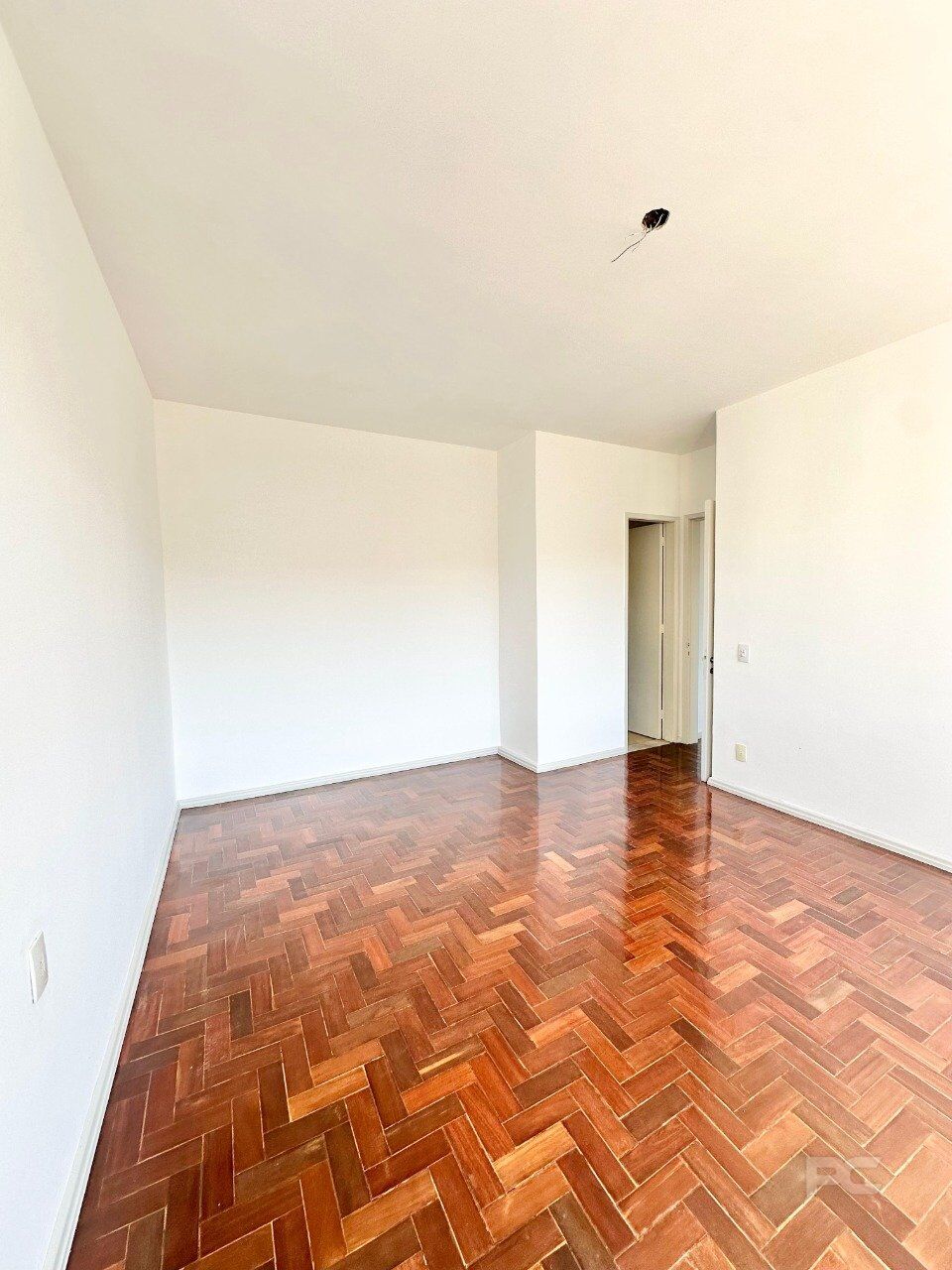 Apartamento à venda com 2 quartos, 87m² - Foto 11