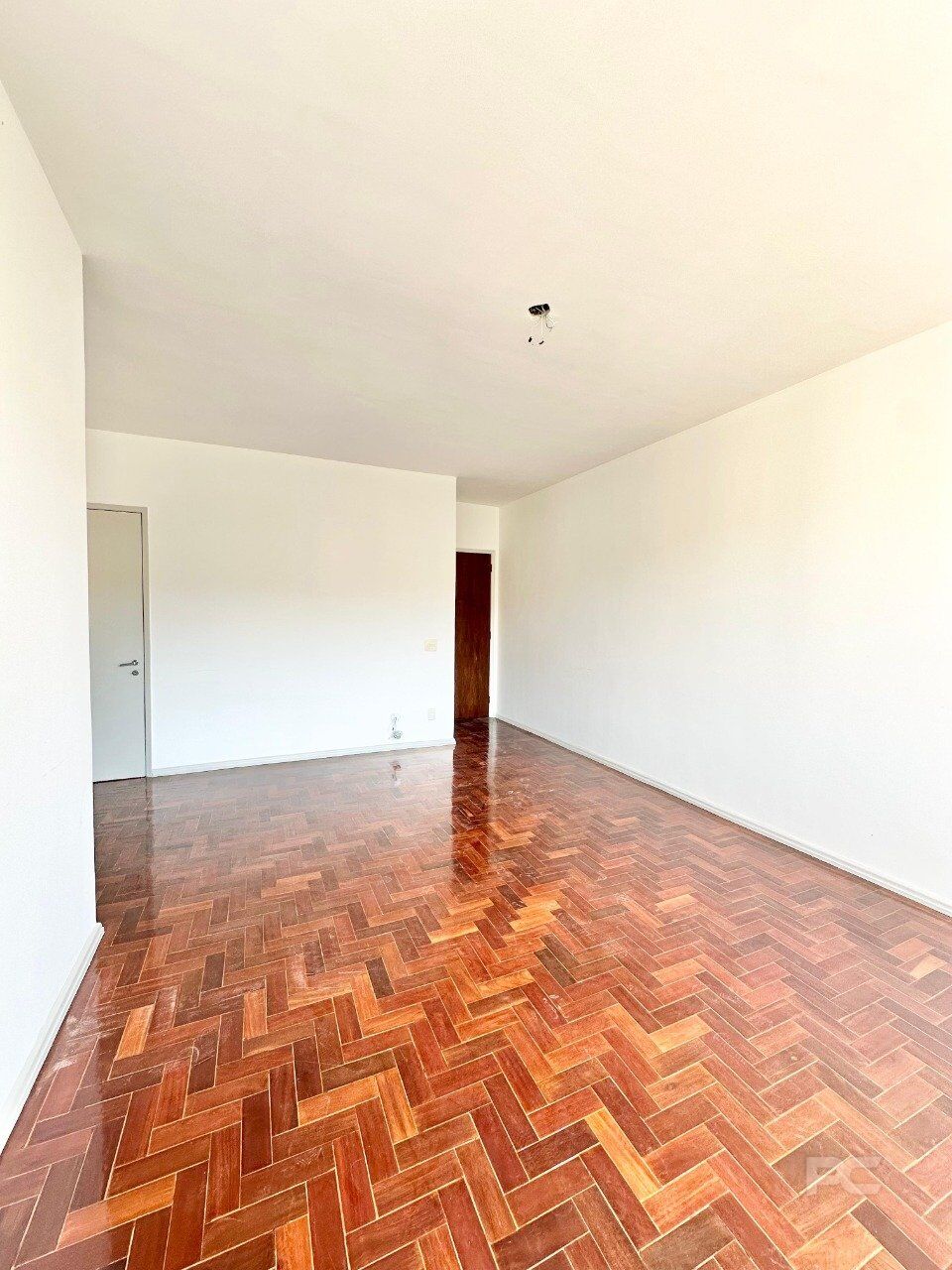 Apartamento à venda com 2 quartos, 87m² - Foto 3