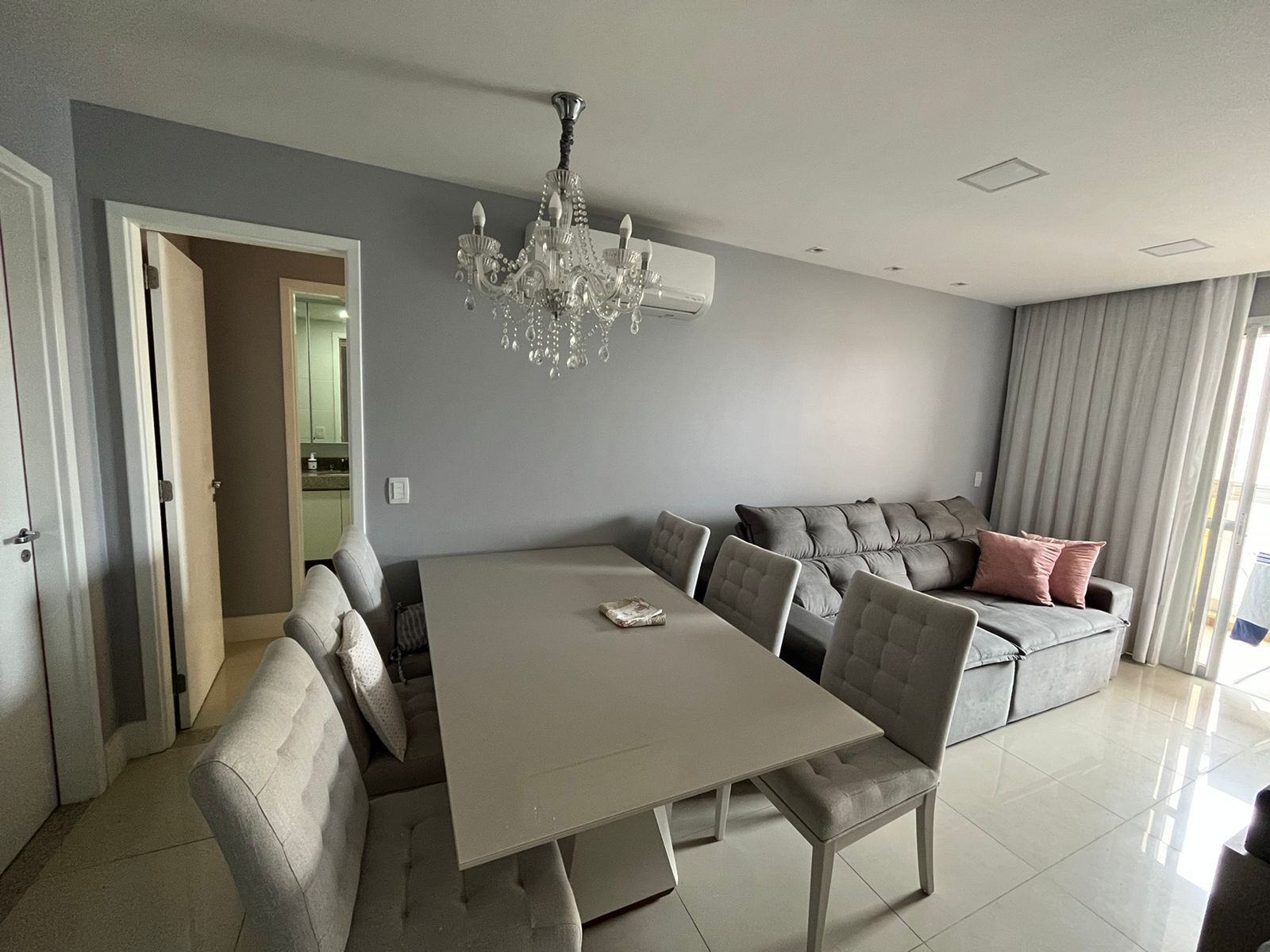 Apartamento Moderno e Decorado com Lazer Completo em Icaraí!