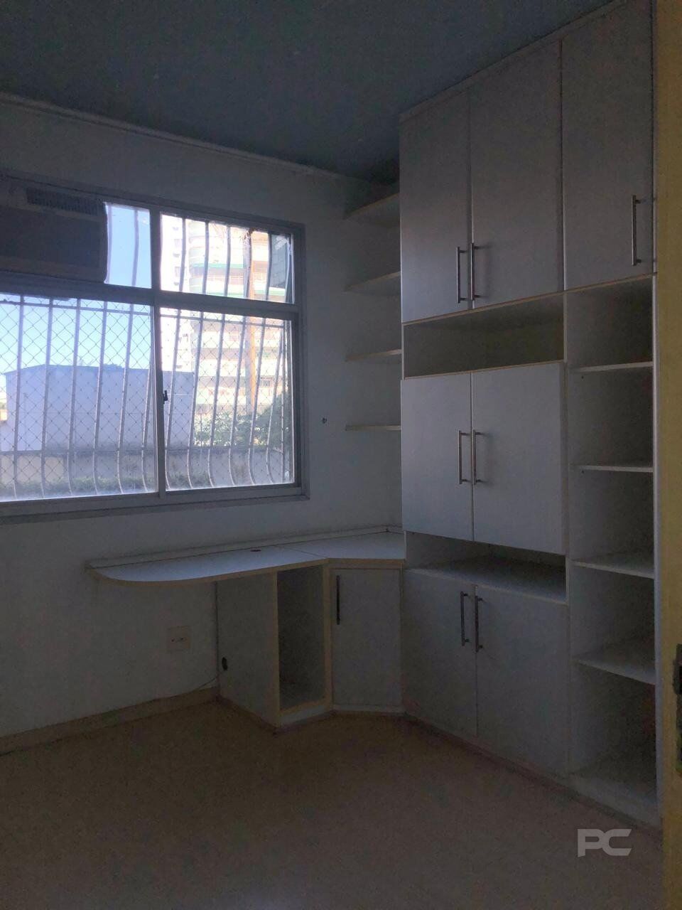 Apartamento à venda com 2 quartos, 80m² - Foto 23