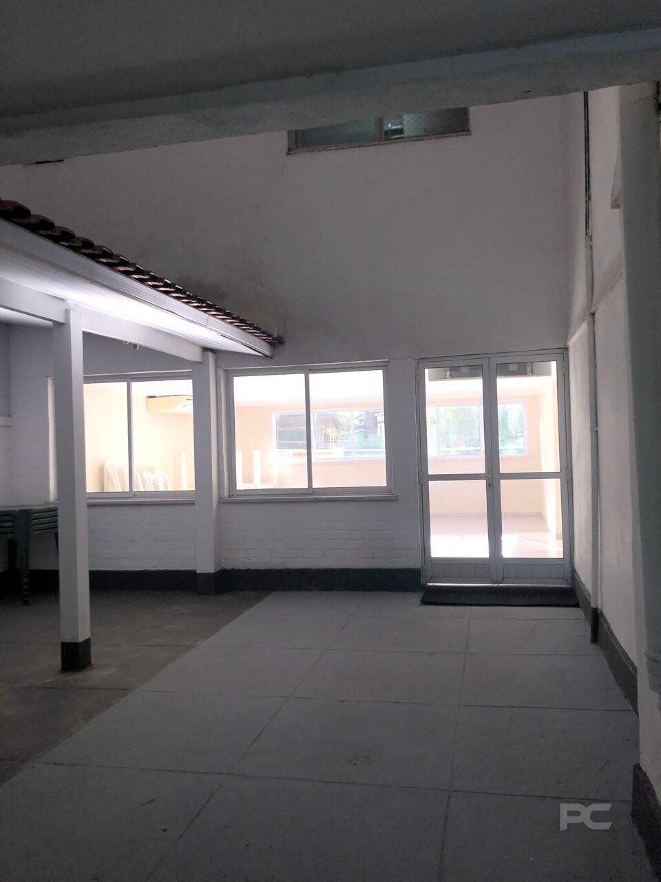 Apartamento à venda com 2 quartos, 80m² - Foto 24