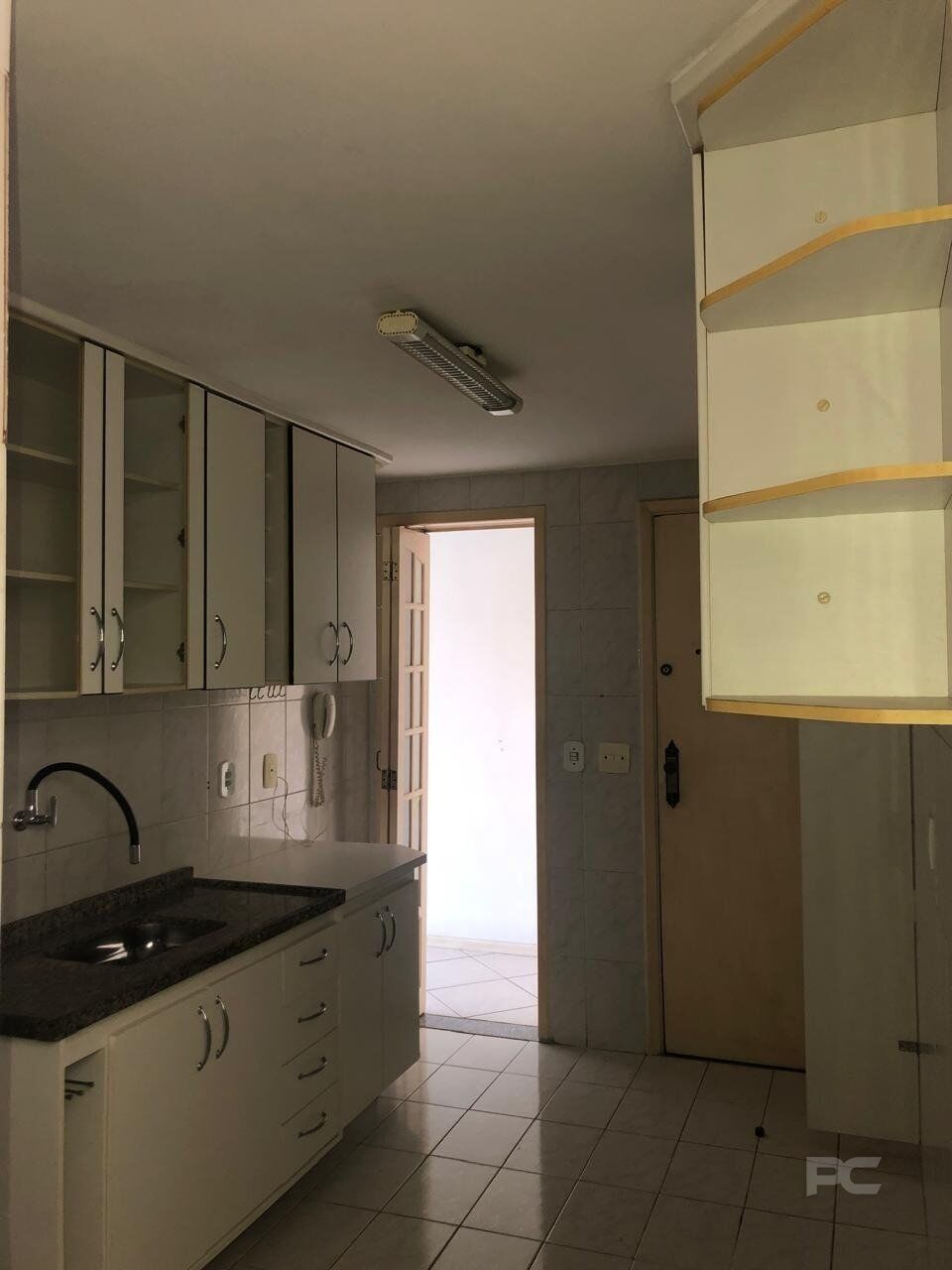 Apartamento à venda com 2 quartos, 80m² - Foto 21