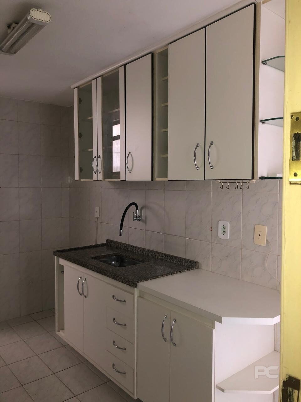 Apartamento à venda com 2 quartos, 80m² - Foto 22