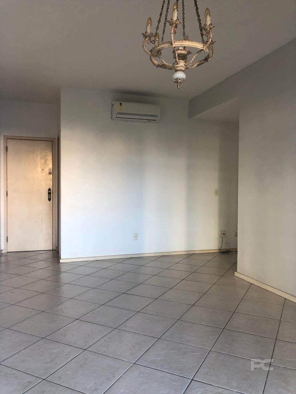 Apartamento à venda com 2 quartos, 80m² - Foto 1