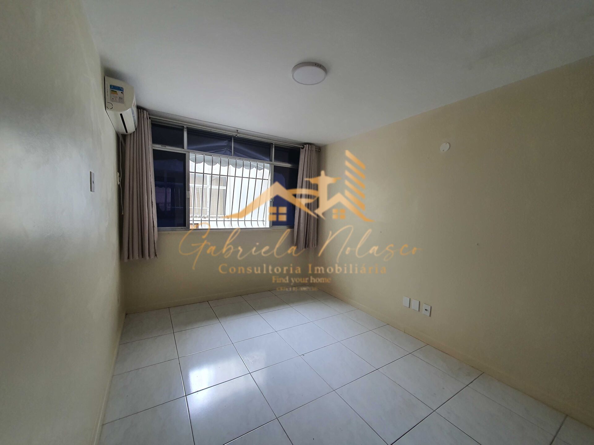 Apartamento à venda com 2 quartos, 67m² - Foto 3