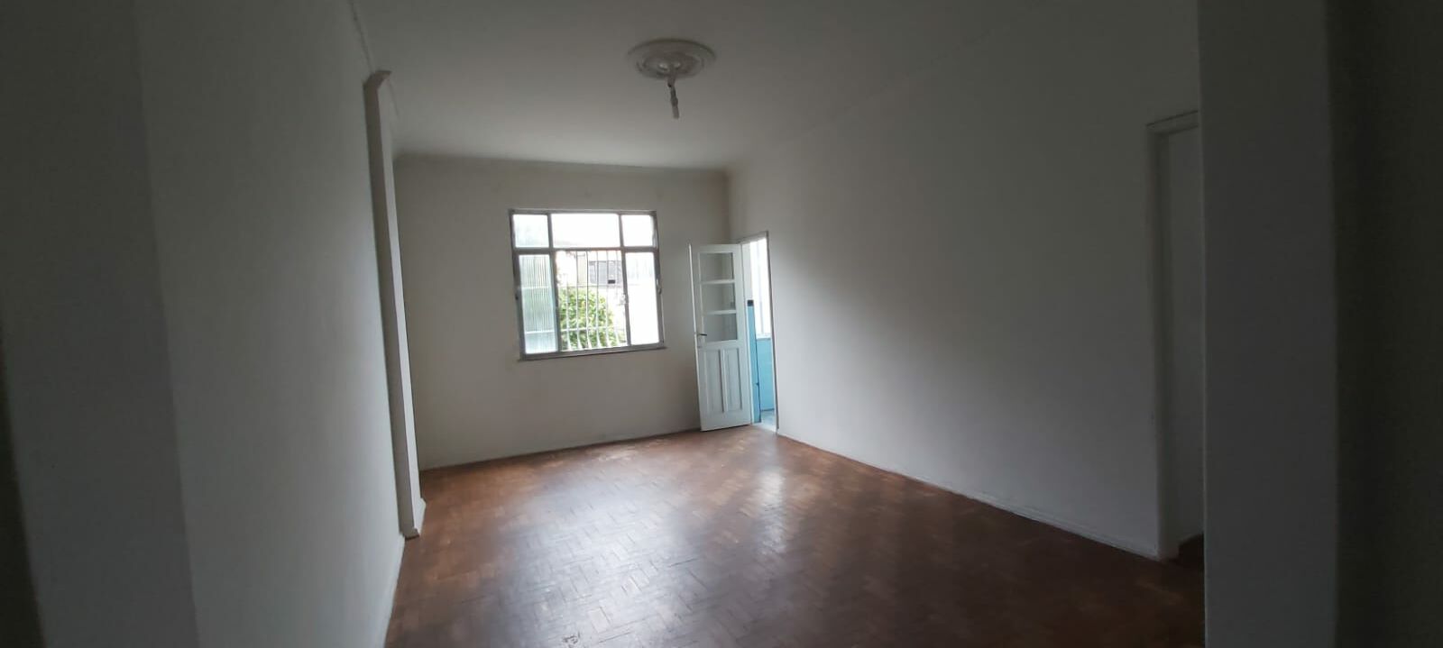 Apartamento à venda com 3 quartos, 115m² - Foto 1