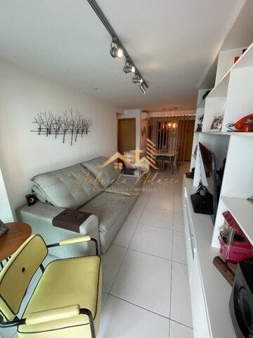 Apartamento à venda com 2 quartos, 77m² - Foto 2