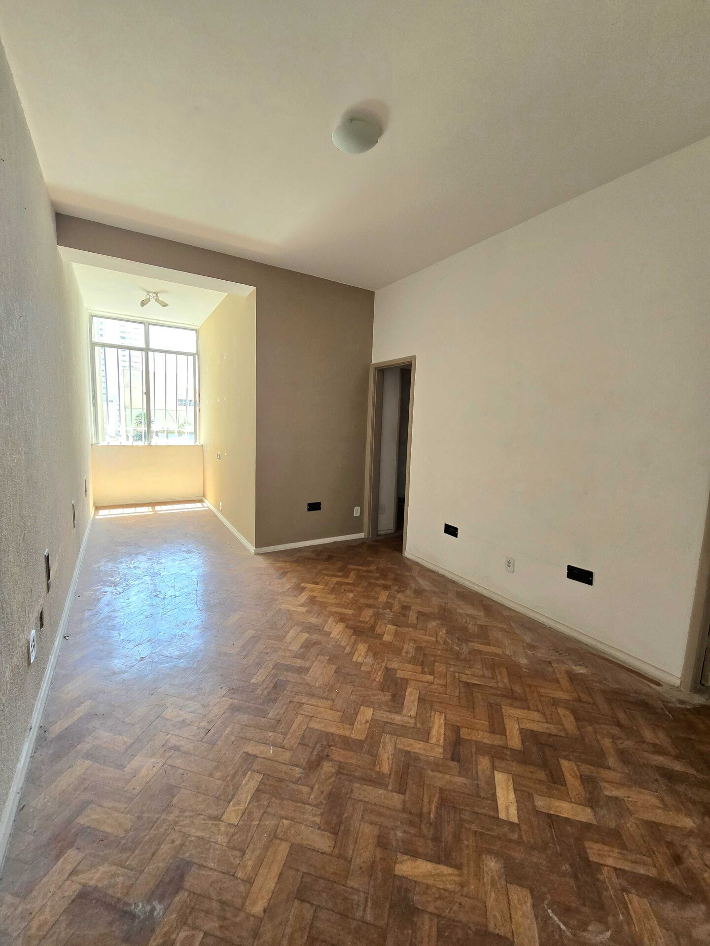 Apartamento à venda com 2 quartos, 60m² - Foto 1