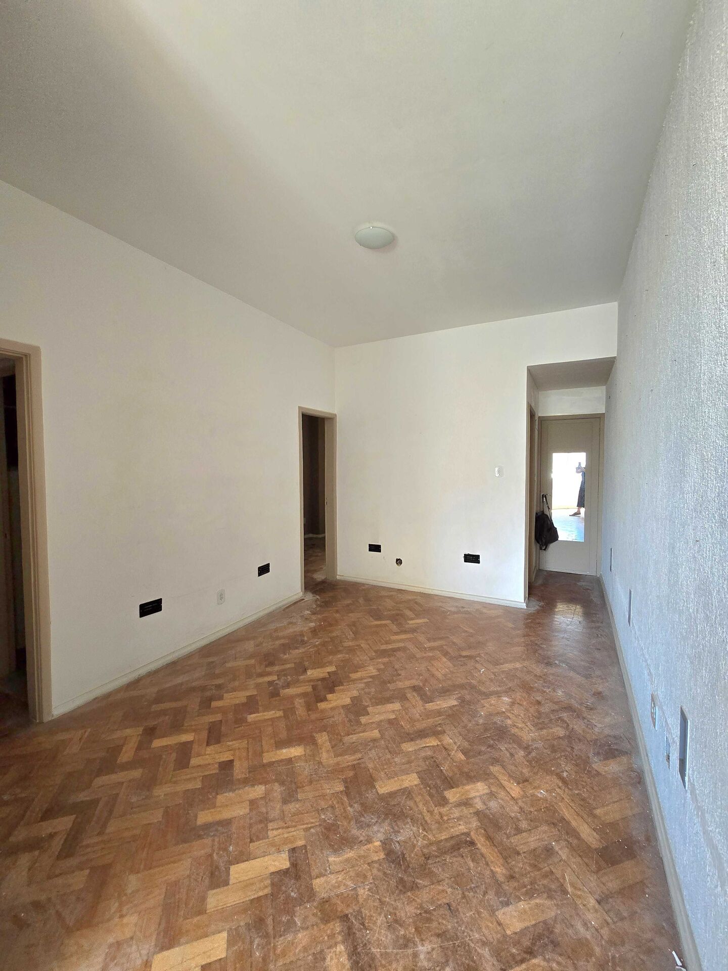 Apartamento à venda com 2 quartos, 60m² - Foto 2