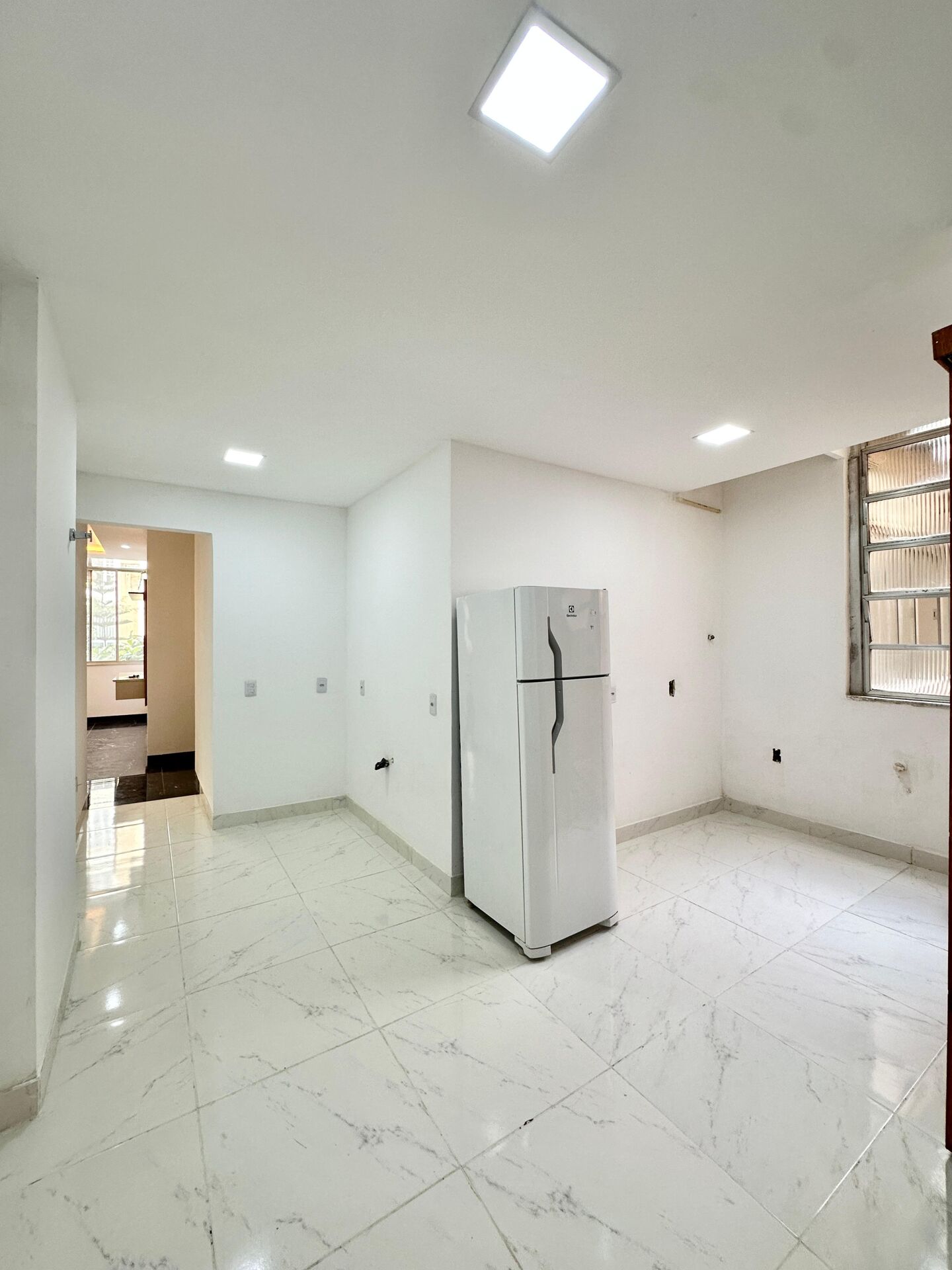 Apartamento à venda com 2 quartos, 105m² - Foto 10