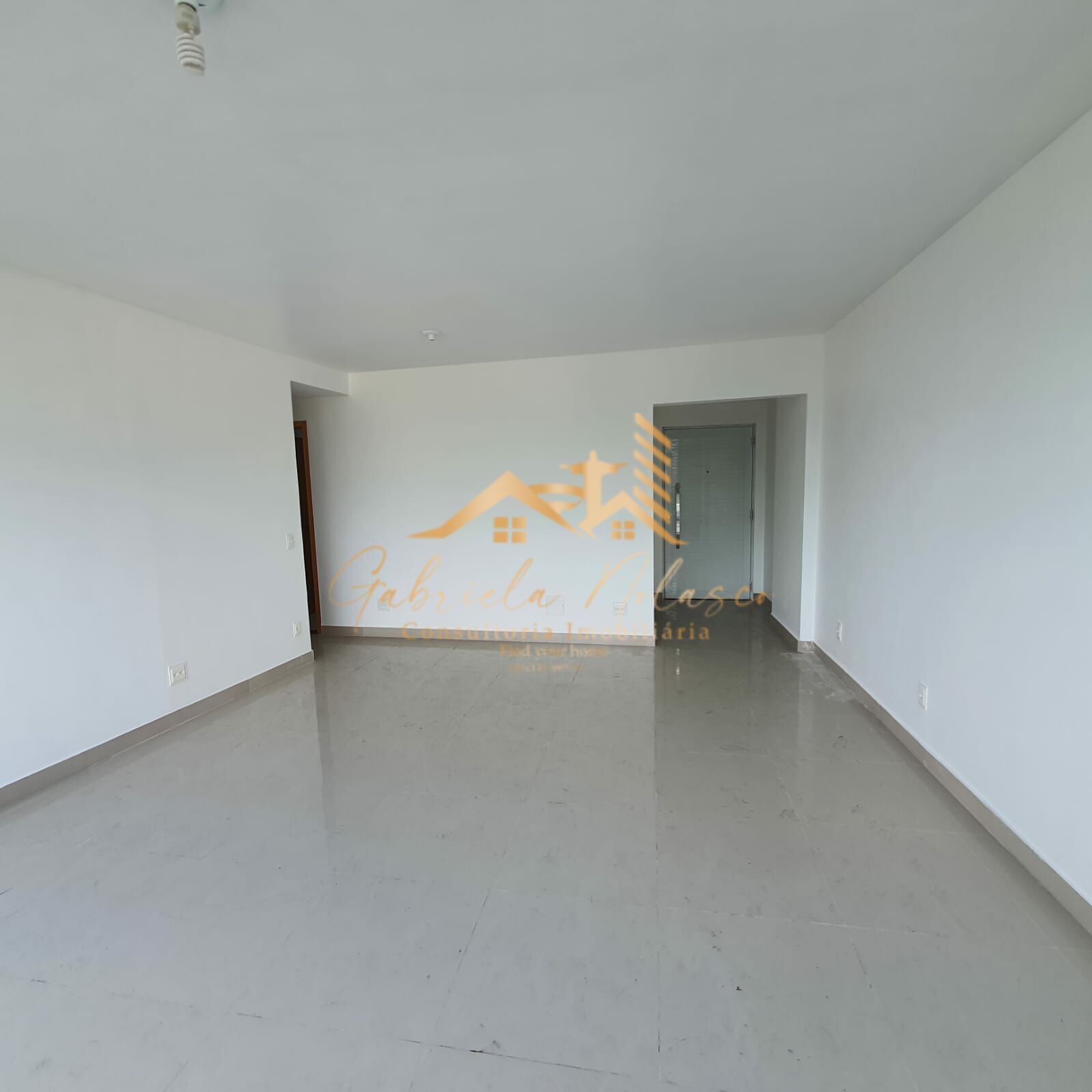 Apartamento à venda com 3 quartos, 170m² - Foto 2