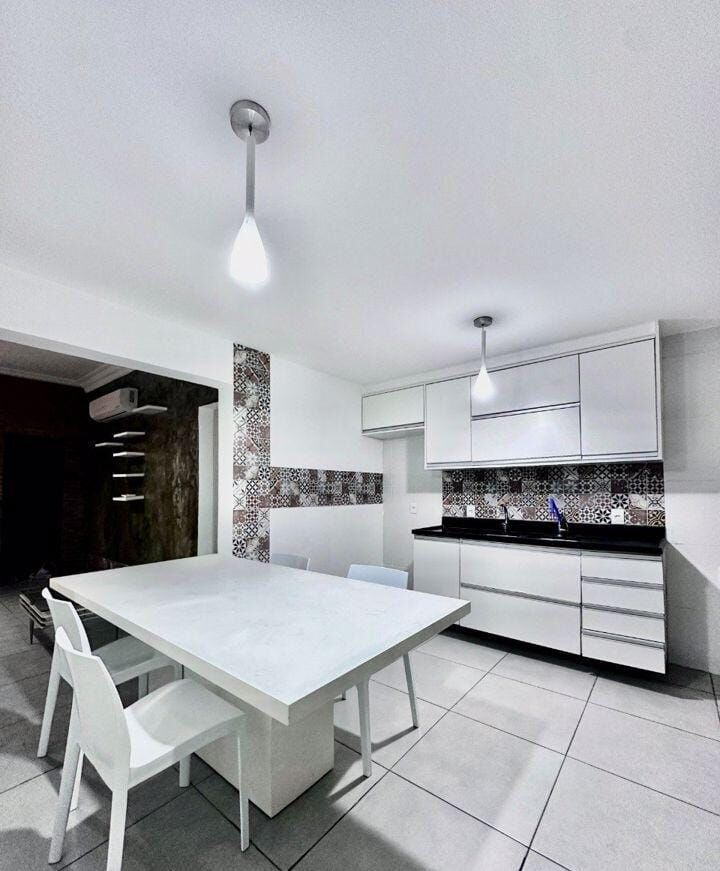 Apartamento à venda com 2 quartos, 90m² - Foto 5
