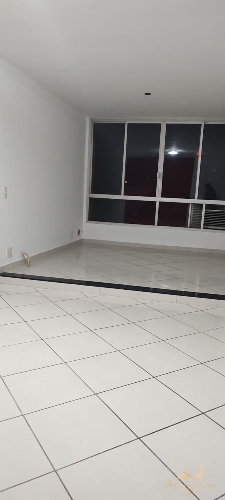 Apartamento à venda com 2 quartos, 84m² - Foto 2