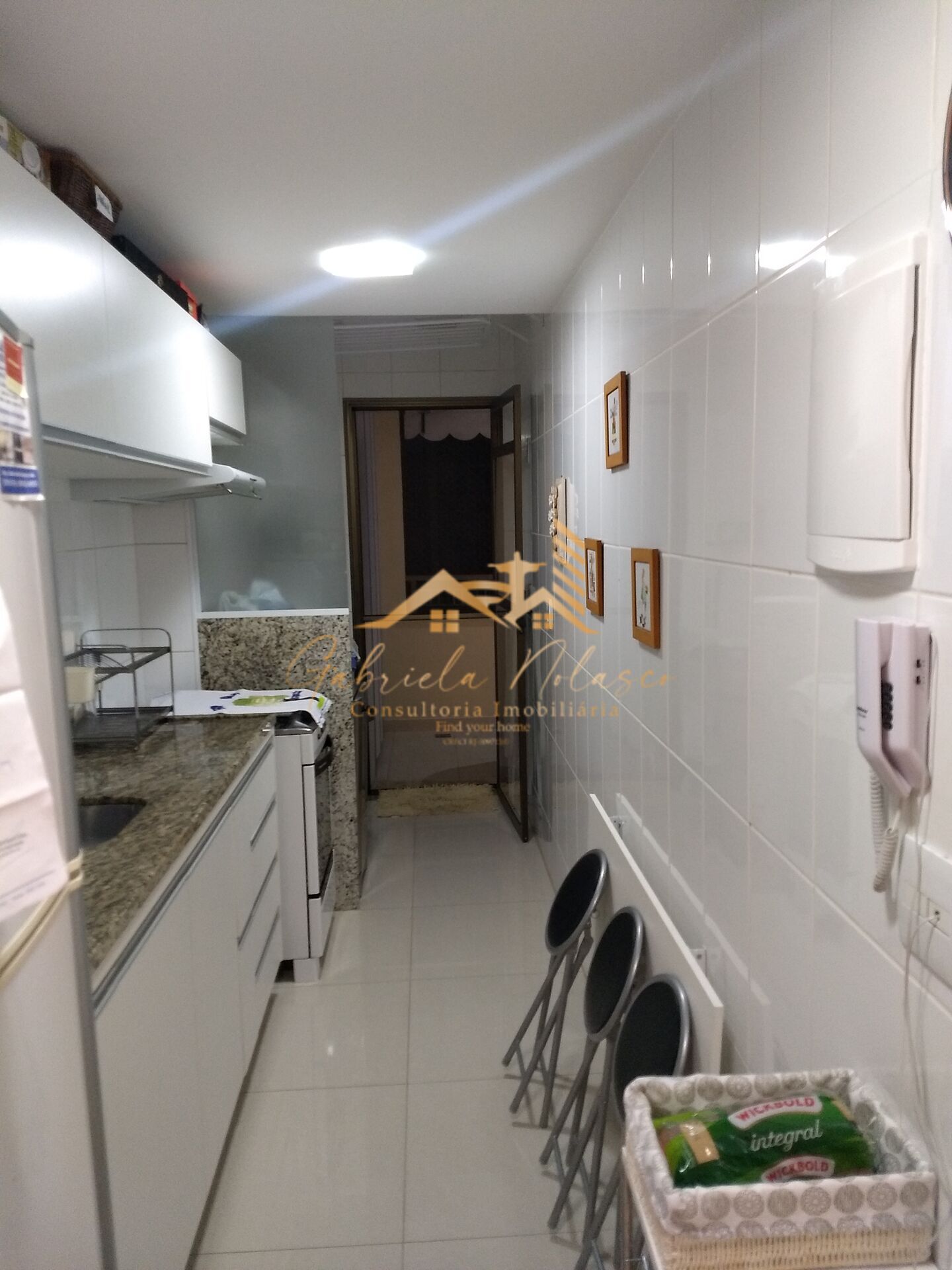 Apartamento à venda com 2 quartos, 75m² - Foto 24