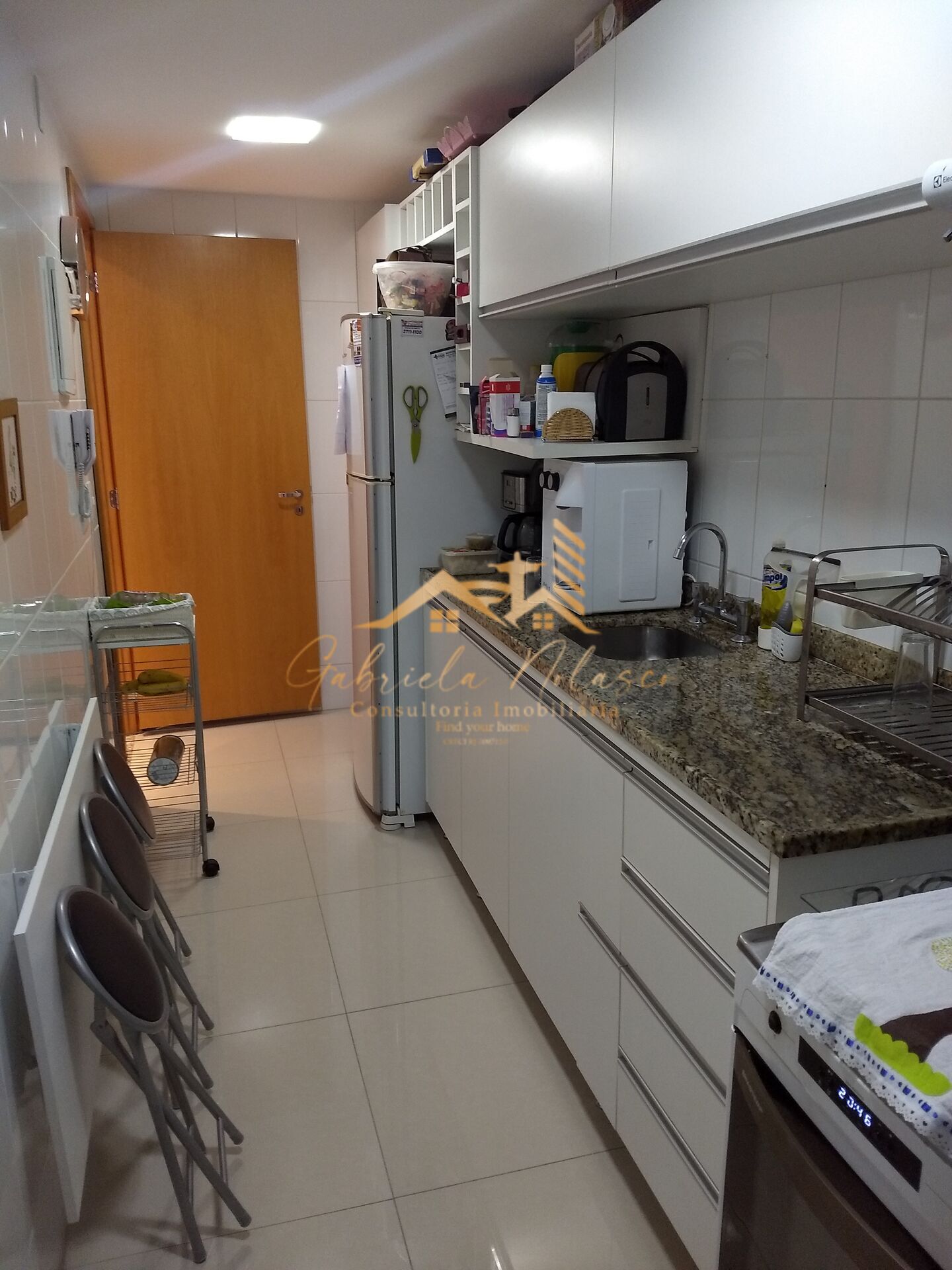 Apartamento à venda com 2 quartos, 75m² - Foto 25