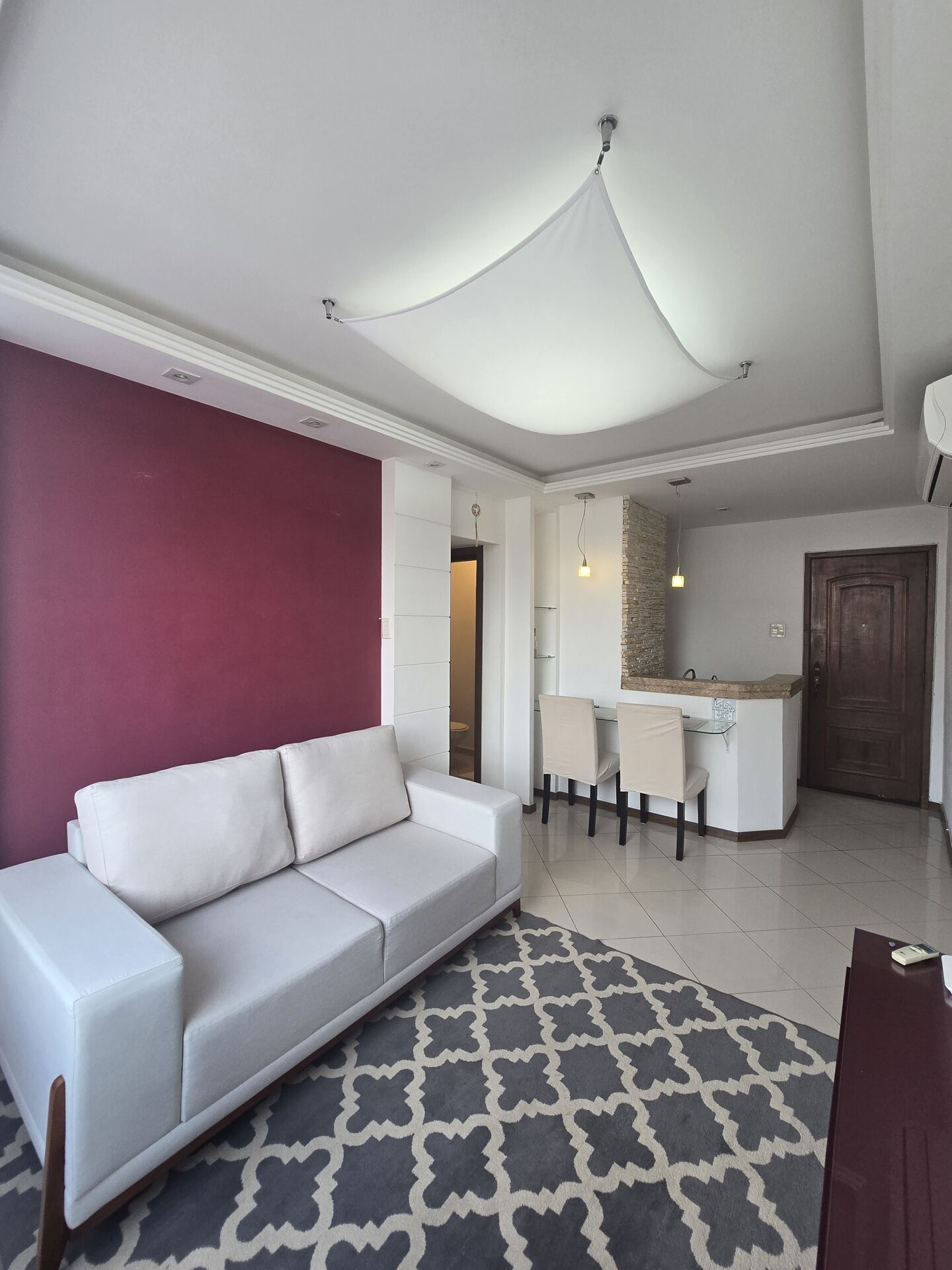 Charmoso Apartamento Reformado na Quadra da Praia de Icaraí!