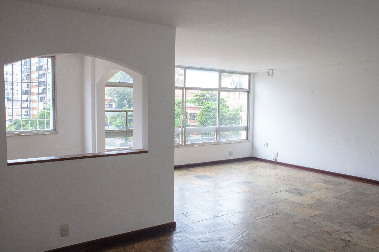 Apartamento à venda com 4 quartos, 172m² - Foto 1