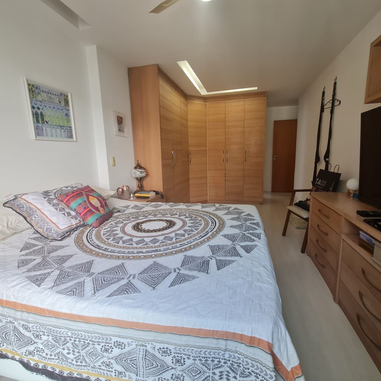 Apartamento à venda com 4 quartos, 185m² - Foto 15