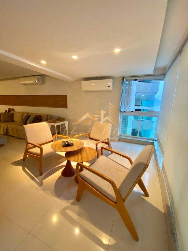 Apartamento à venda com 3 quartos, 199m² - Foto 4