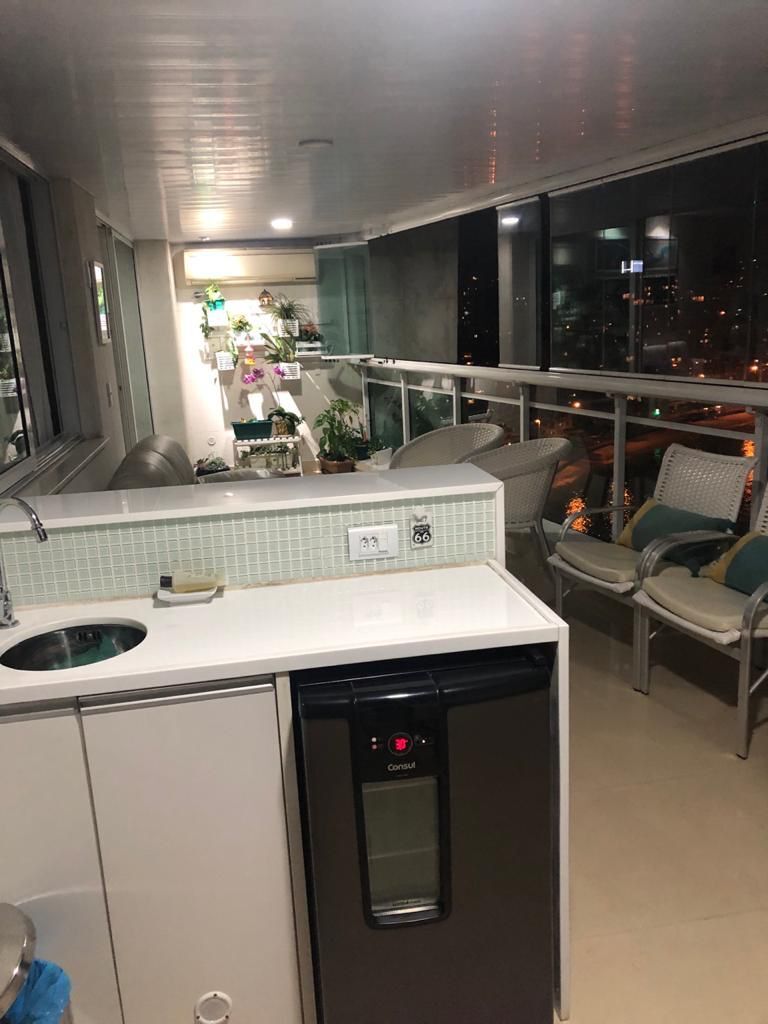 Apartamento à venda com 4 quartos, 297m² - Foto 5