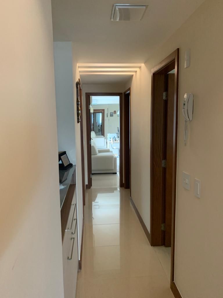 Apartamento à venda com 4 quartos, 297m² - Foto 17