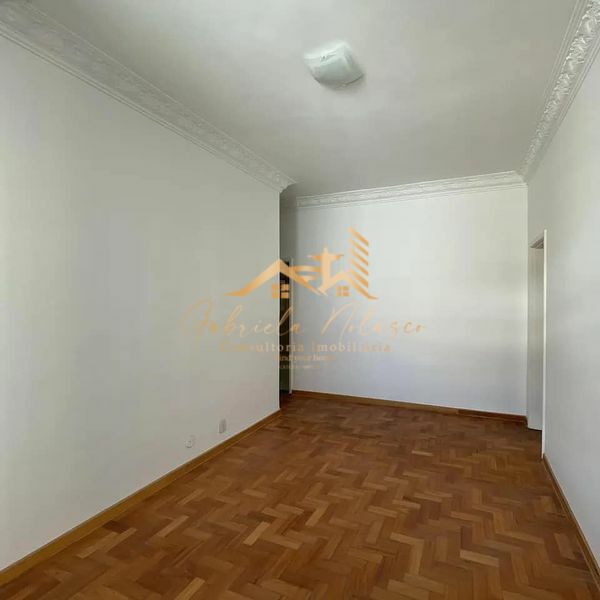 Apartamento à venda com 3 quartos, 100m² - Foto 1