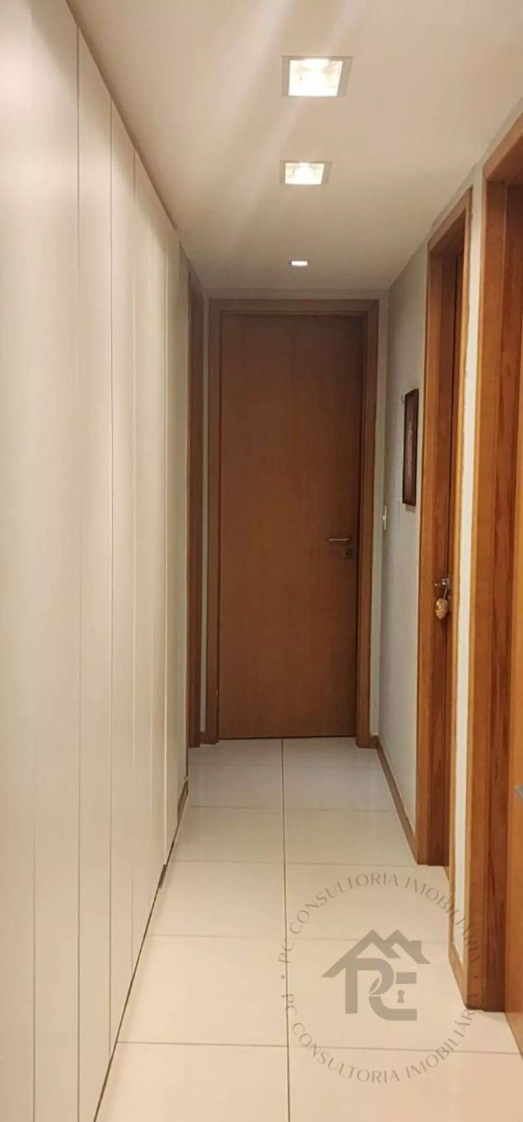 Apartamento à venda com 3 quartos, 113m² - Foto 18