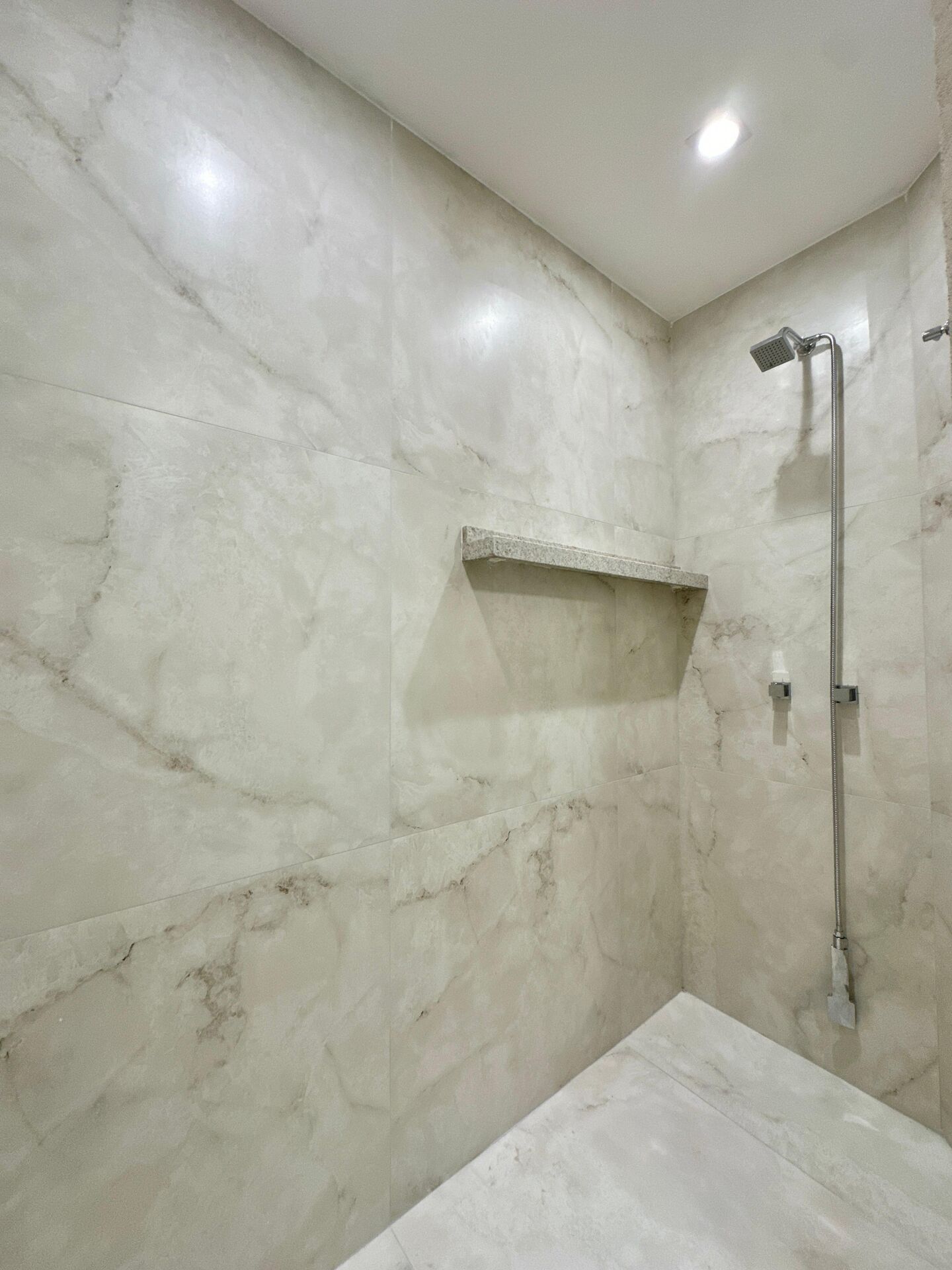 Apartamento à venda com 2 quartos, 60m² - Foto 19