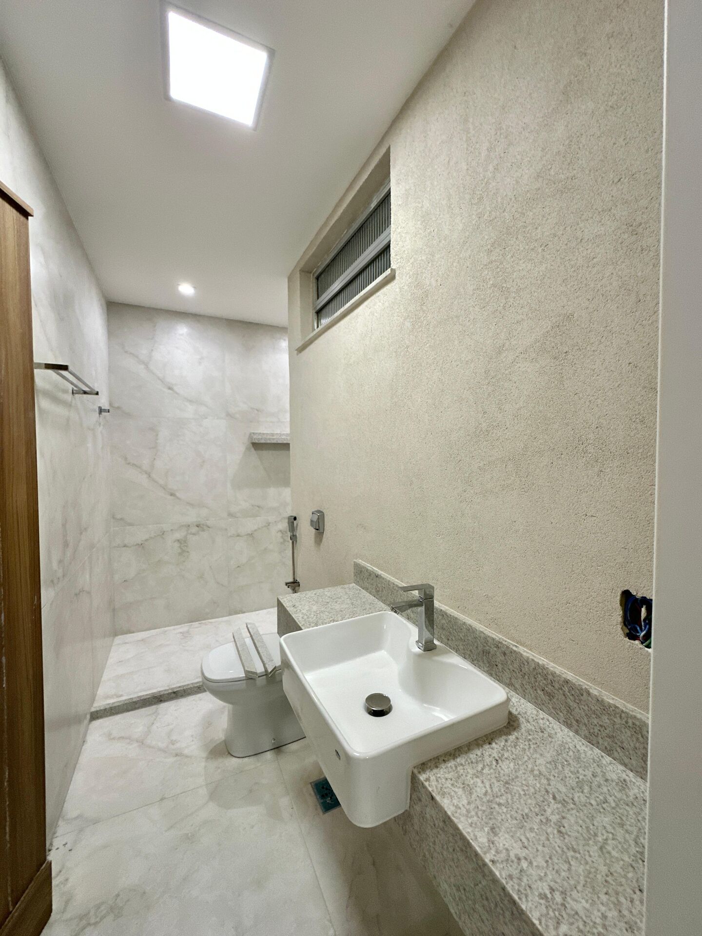 Apartamento à venda com 2 quartos, 60m² - Foto 18