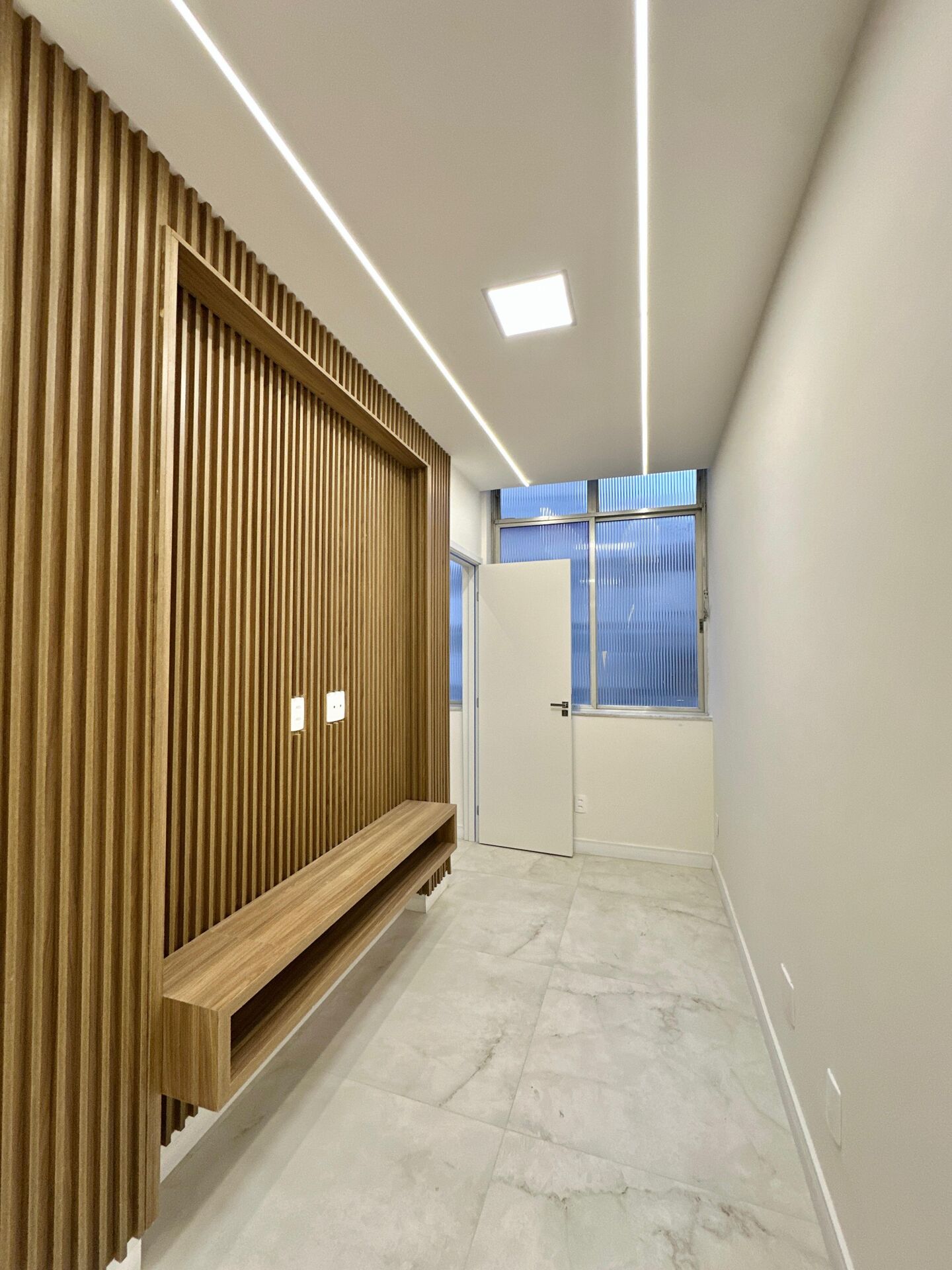 Apartamento à venda com 2 quartos, 60m² - Foto 1