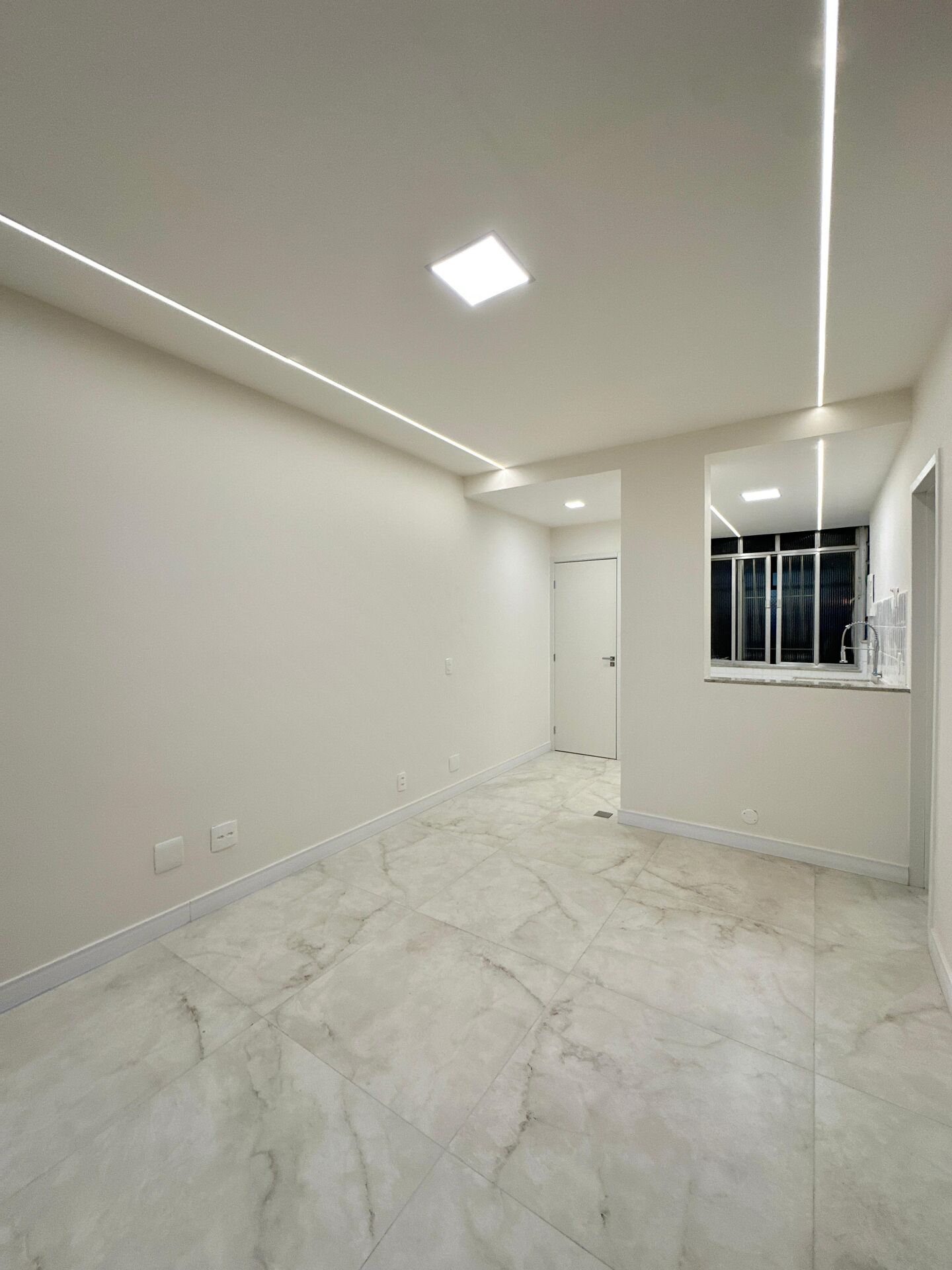 Apartamento à venda com 2 quartos, 60m² - Foto 5
