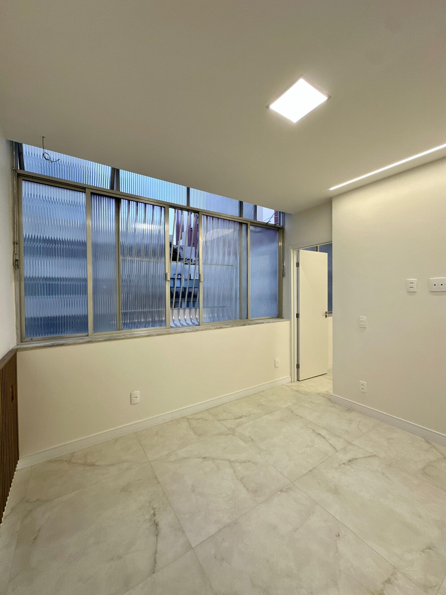 Apartamento à venda com 2 quartos, 60m² - Foto 16