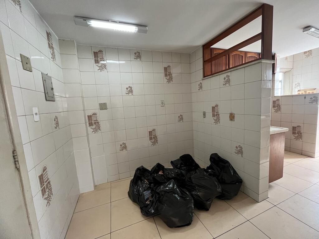 Apartamento à venda com 3 quartos, 160m² - Foto 26