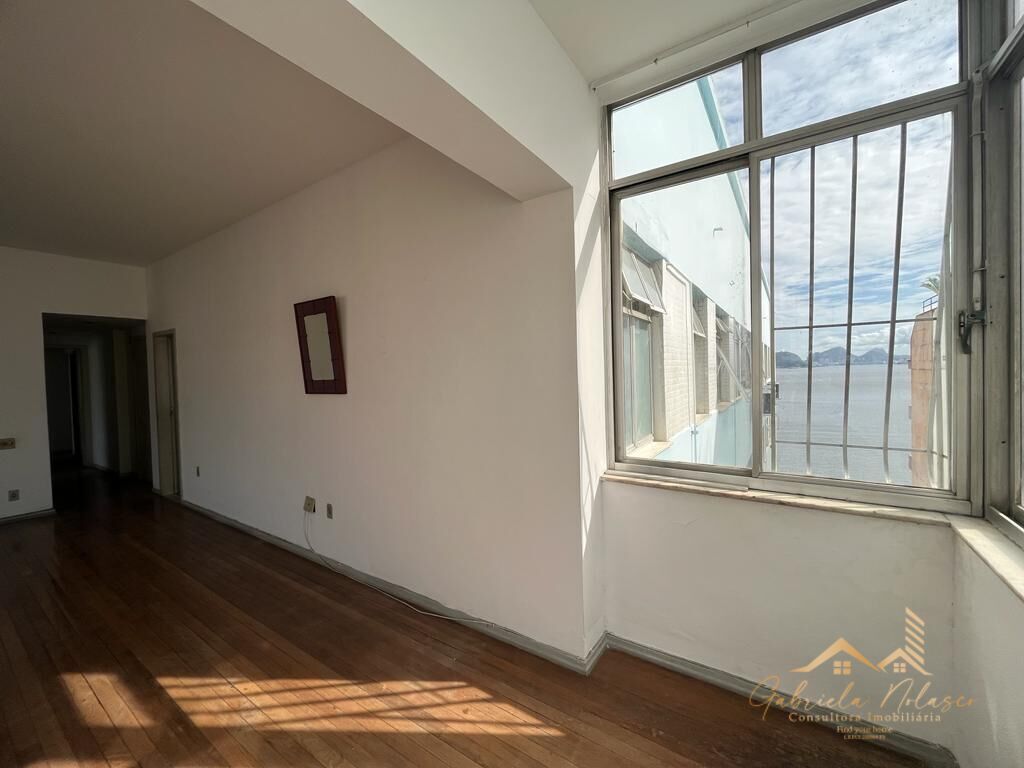 Apartamento à venda com 3 quartos, 160m² - Foto 4