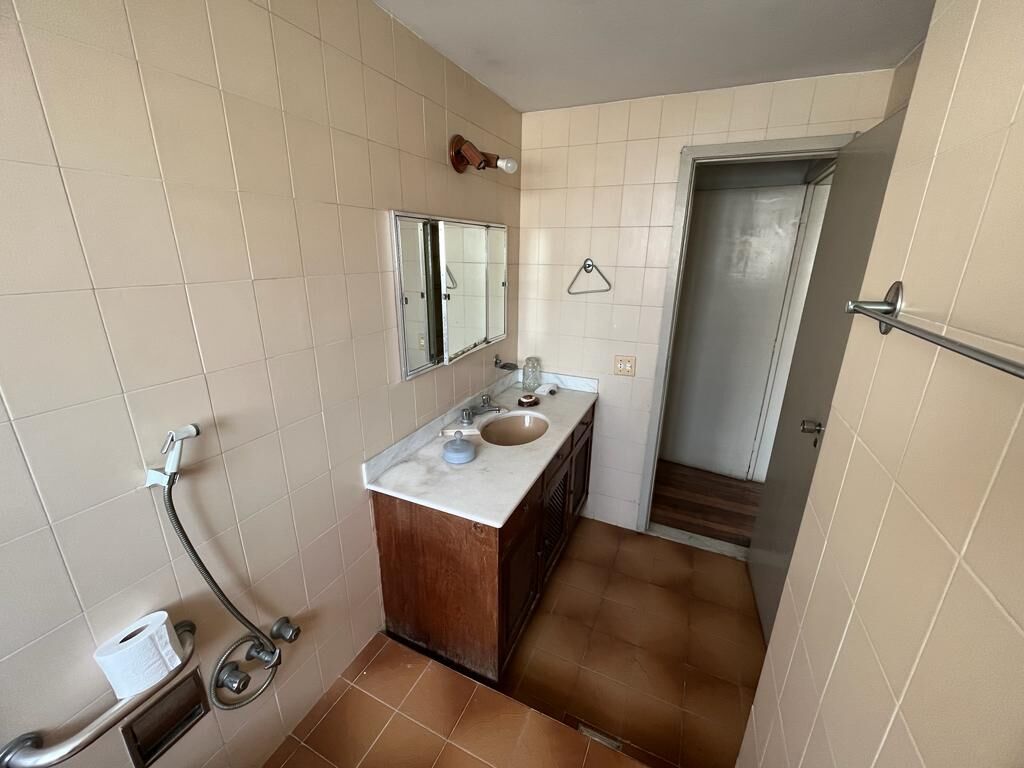 Apartamento à venda com 3 quartos, 160m² - Foto 13