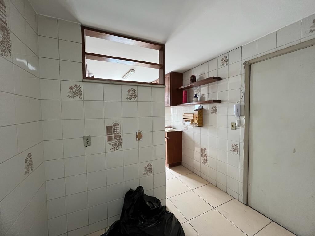 Apartamento à venda com 3 quartos, 160m² - Foto 35