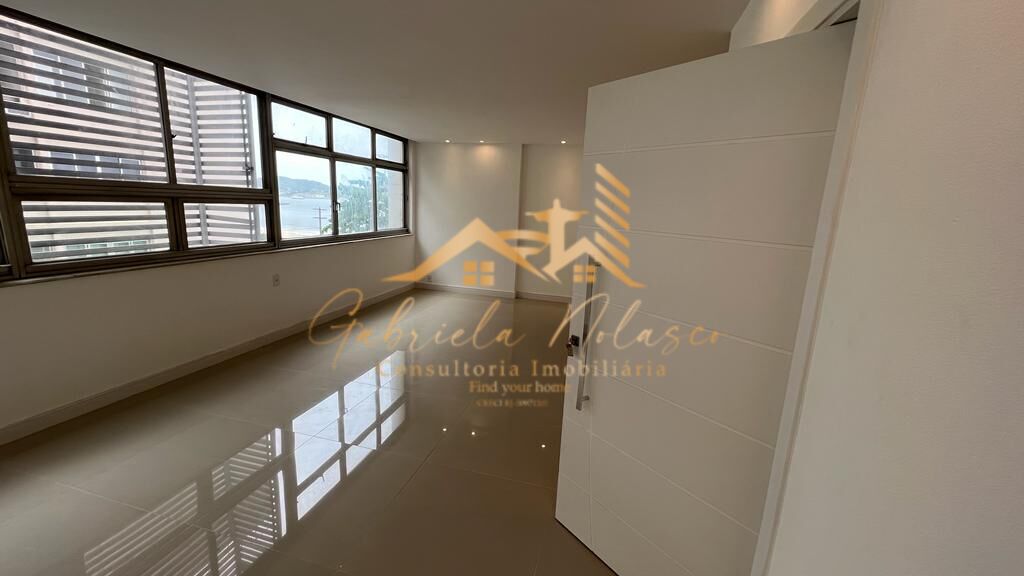 Apartamento à venda com 4 quartos, 220m² - Foto 4